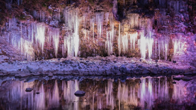 These are so nice-icleIcicles of Misotsuchi, Chichibu, Japan (© watayu0821/Shutterstock)