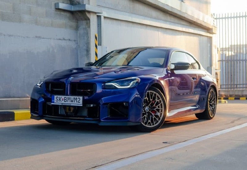 G87 M2 CS в Velvet Blue — это не цвет, это диагнозСловакия подарила миру свежие
