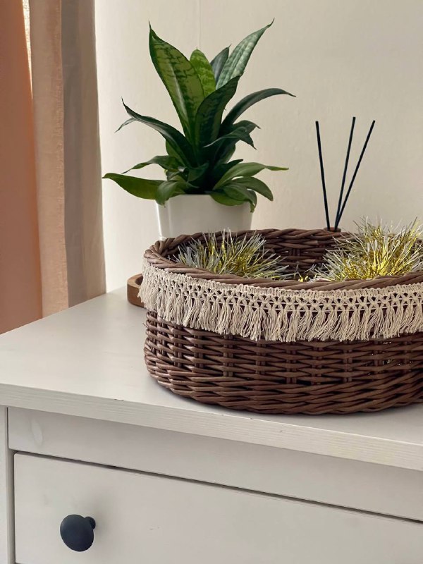 Шоколадное настроение Наконец-то закрыт гештальд, который тянулся ещё с прошлого года! Фух, можно выдохнуть. МК по плетению шоколадного короба с аж... - изображение 8 - можно, видео, telegram