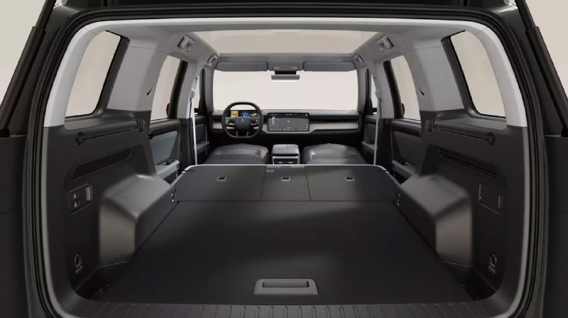 Кроссовер Rivian R2 запустили в производство 4