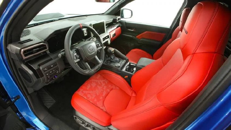 Toyota представила 427-сильный спортивный пикап Tacoma X-Runner 4