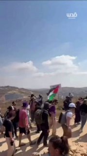 צבא הכיבוש מונע מפעילי סולידריות ופעילים להגיע לבית שהיה מצור על ידי מתנחלים במשך ימים בכפר קסרה שמדרום לשכם.