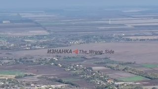 הטייסים של ה-VKS של הפדרציה הרוסית ממשיכים להזרים את ה- FAB על ראשי המחבלים הנוראים. ה-voivode משדר כעת ב- MAX