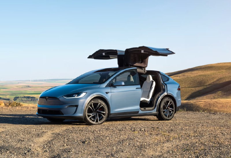 Tesla решила отказаться от производства электромобилей Model X и Model S в пользу человекоподобных роботов фото