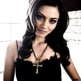 Phoebe Tonkin