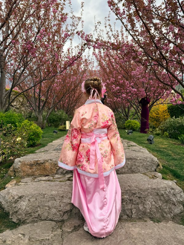 Вчерашний день прошел на Фестивале цветущей сакуры! 🌸 Программа была невероятной: 🎶 Кон… — ИнвестТур