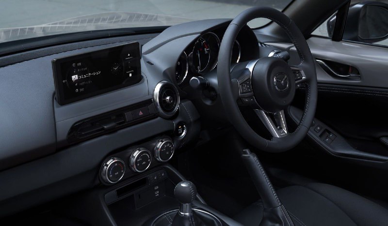 Mazda обновила родстер MX-5 — новая оптика и медиасистема 4
