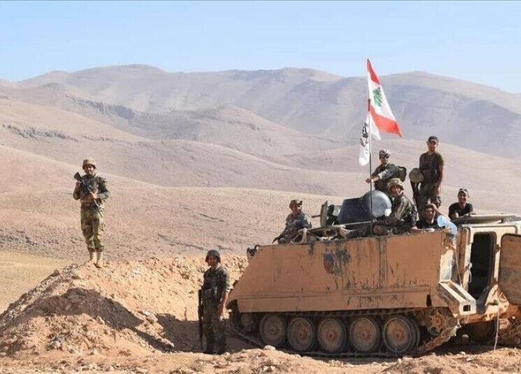 The threat of the Lebanese army forces in Deir Mimas by Israel