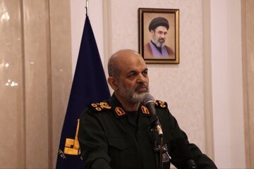 دیده بان ایران: ✅ سردار وحیدی از پیمان جبلی و صداوسیما تقدیر کرد + متن و جزئیات نامه🔹 سرلشکر احمد وحیدی، فرمانده کل سپاه خطاب به پیمان ج