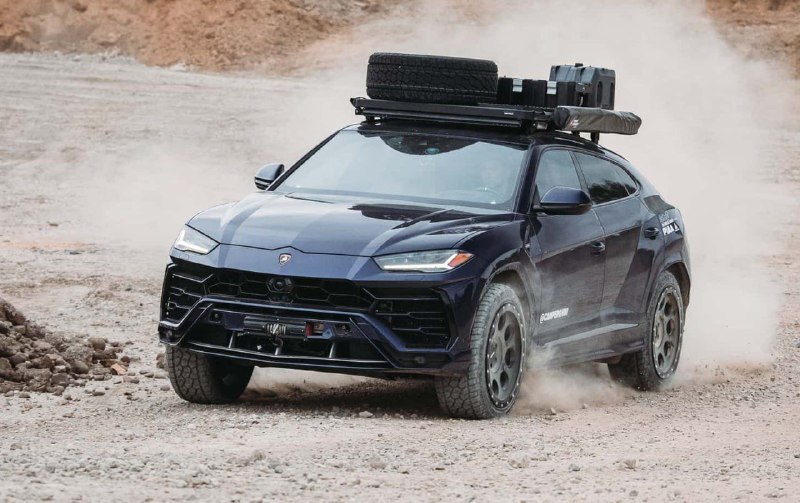 Lamborghini Urus превратили во внедорожный автодомБлогер и путешественник из Аме