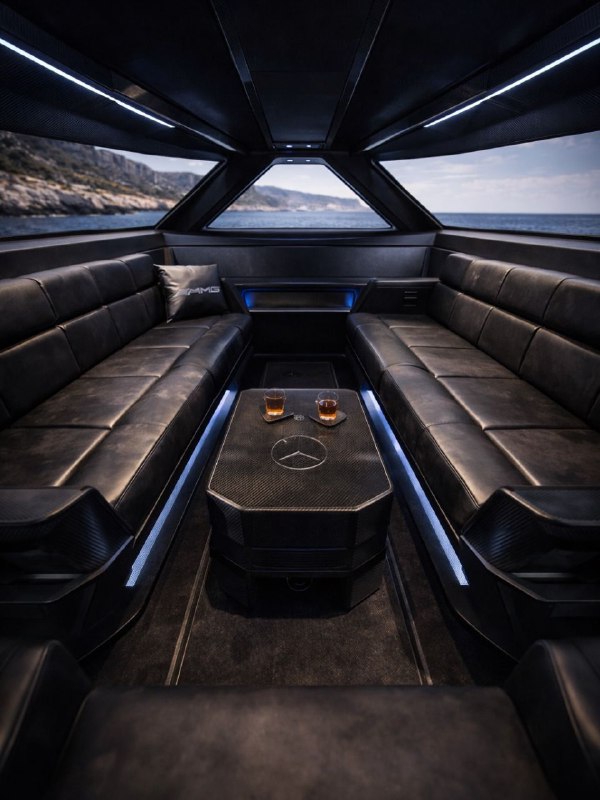 Render Mercedes-AMG Yacht 3