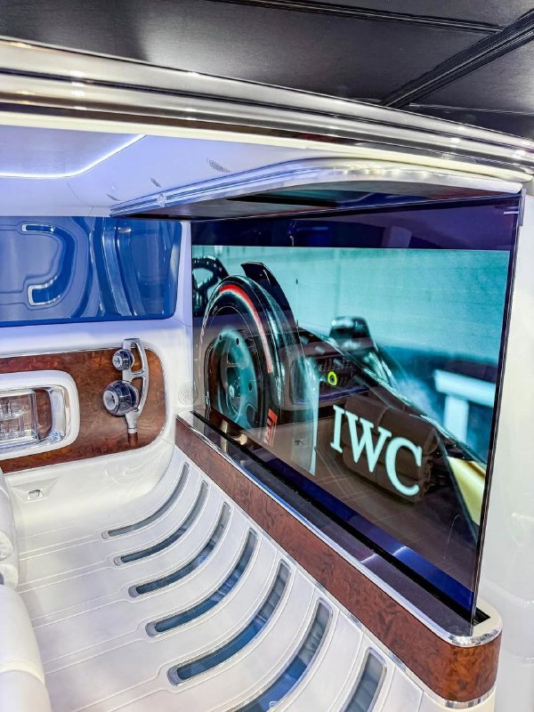 Mercedes-Benz Vision V Luxury 6