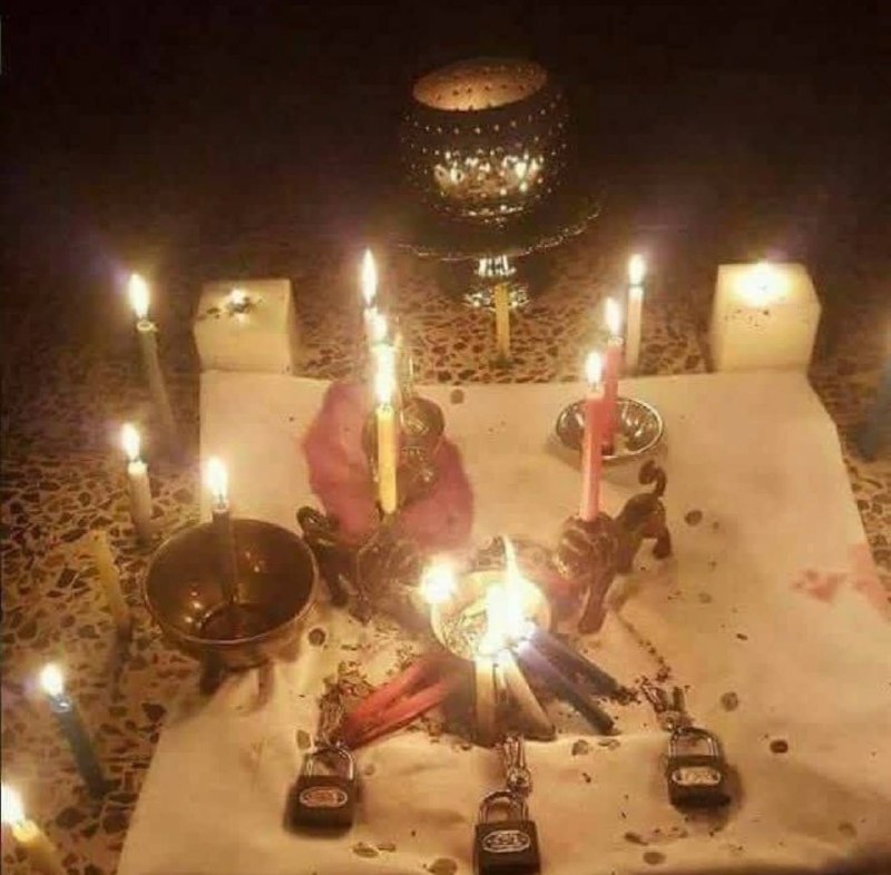 فال روز و آینه بینی و جادوی یهود: باز کردن قفل بخت و بخت گشاییباز کردن قفل کار و کارگشاییهمراه با چهله بری