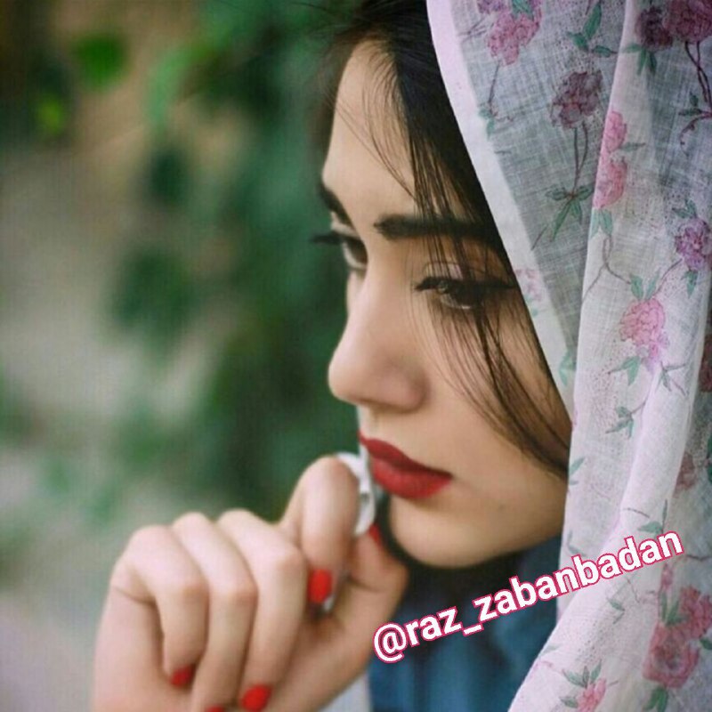 اسرار ذهنی: #راز_زبان_بدن🖍 دست زیر چانه🌸 دست زیر چانه زدن یا چانه را لمس کردن :حالت ارزیابیتصمیم گیریدارای افکار منفی نسبت به طرف مق