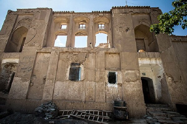 اخبار خراسان جنوبی(بیرجند): نبض بهارستان بیرجند دوباره می‌تپد؛ ۱۵ میلیارد برای احیای ارگ تاریخیبیرجند- ارگ بهارستان، این زیبای خفته بازمانده از دوره