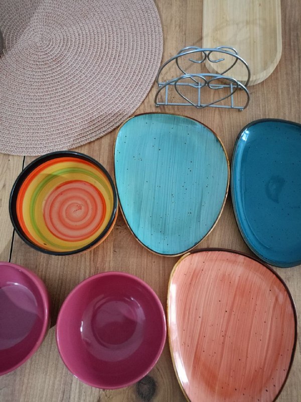 Тарелки и пиалки 1,5 штука обувь по 10 лари за пару хорошего качества — фото 1