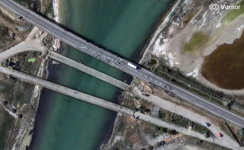 Vantor published satellite imagery showing the aftermath of recent Ukrainian strikes on Russian logistics and fuel infrastructure, including Kerch oil depot, Henichesk bridge, an FSB border point, Stavky and Chonhar bridges, Port Kavkaz and Rybinsk fuel depot.