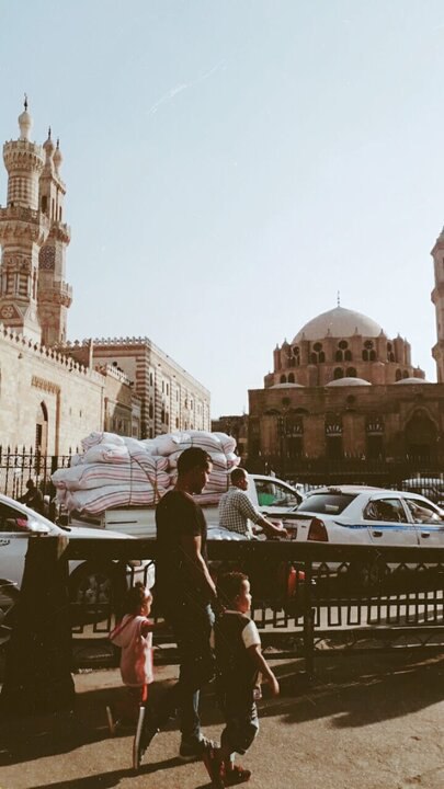 歐亞非八百七十六天：瓦解後的新開始，一個崩潰的人的故事。