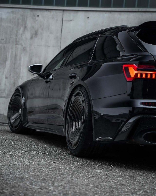 Audi RS6 6