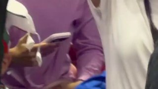 🎦 Photos of Minab victims at the hands of Iranian fans in Las Vegas.