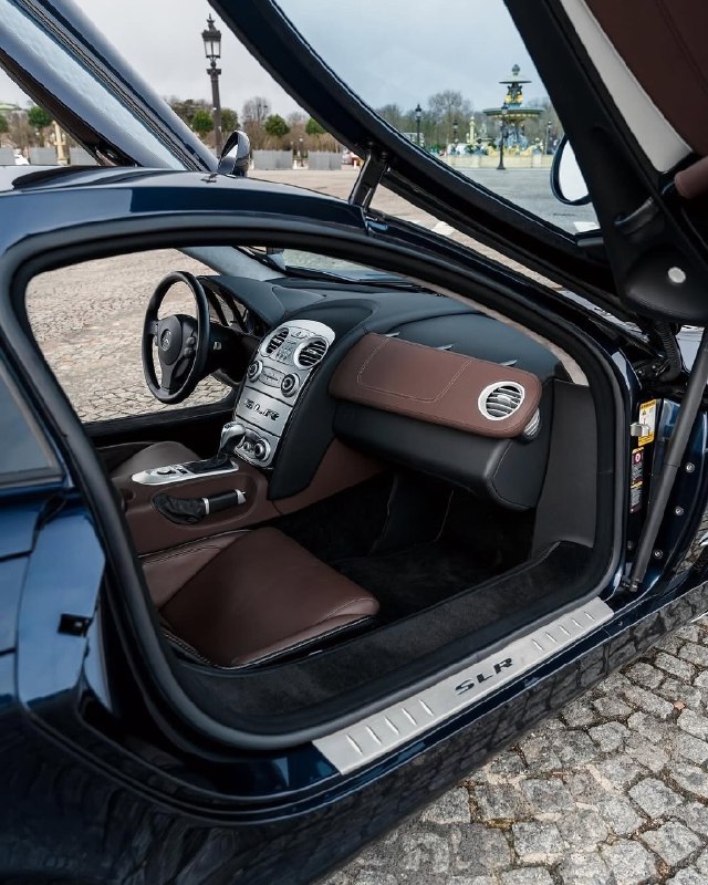 Mercedes-Benz SLR McLaren 6