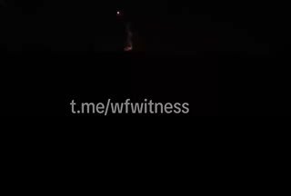 ️🇸🇾🇮🇱 צילומים המציגים הפגזה ארטילרית ישראלית מעל העיירה עבדין, סוריה.