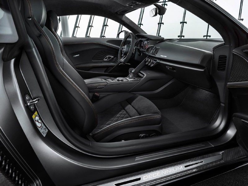 Audi R8 V10 Decennium 6