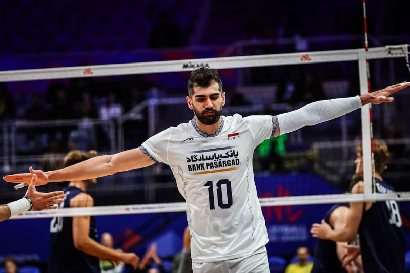دنیای توپ و تور: 🏐 امین کاپیتان جدید تیم ملی والیبال شد روبرتو پیاتزا در تازه ترین تصمیم خود بعد از بازگشت دو باره امین اسماعیل نژاد به ت
