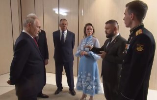⚡️ Путин одобрил идею привлечь к противовоздушной обороне в регионах добровольцев с категорией годности «Д» — «абсолютно не годен к службе»18+. НАСТОЯЩИЙ МАТЕРИАЛ (ИНФОРМАЦИЯ) ПРОИЗВЕДЕН, РАСПРОСТРАНЕН И (ИЛИ) НАПРАВЛЕН ИНОСТРАННЫМ АГЕНТОМ ИНТЕРНЕТ-ИЗДАНИЕ