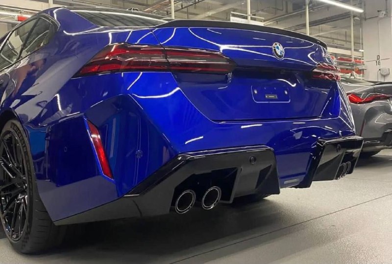 Говорят, это слитое фото новой M5🧐