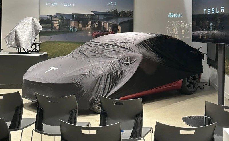 Tesla готовится официально представить топ-версию Model 3 Performance 2