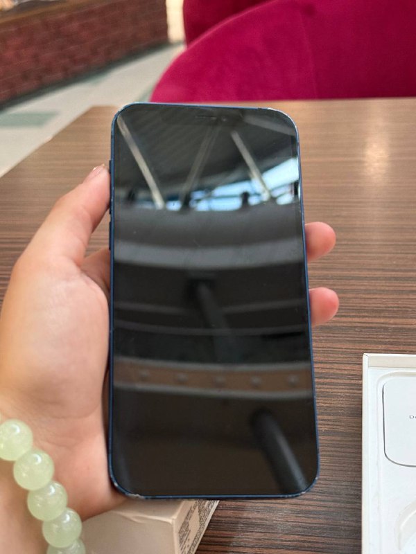 Описание: продам iphone 12/128g состояние хорошее без сколов и вскрытий акб 79% вся комплектация (ко... - фотография - 1