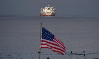 ⚡️ США временно сняли санкции с российской нефти для стабилизации цен. Кремль: «Наши интересы совпадают»Белый дом временно вывел из-под санкций поставки российской нефти и нефтепродуктов, которые уже были загружены на суда. Документ об этом опубликовал Мин