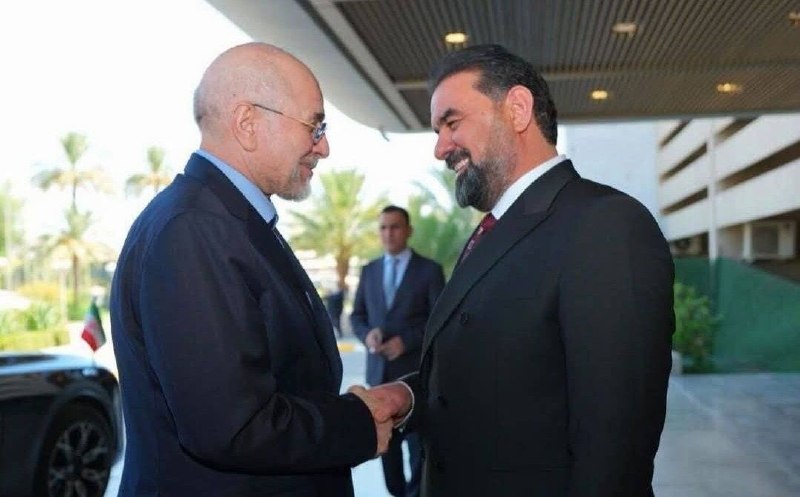 توییتر الزهرا: کمتر از ۲۴ ساعت از دیدارشون نگذشته بود که این توییت رو زد. اقتدار ج‌ا پیش نوچه‌هاش رو مشاهده می‌کنیدKharzeshi#خلیج_فارس#