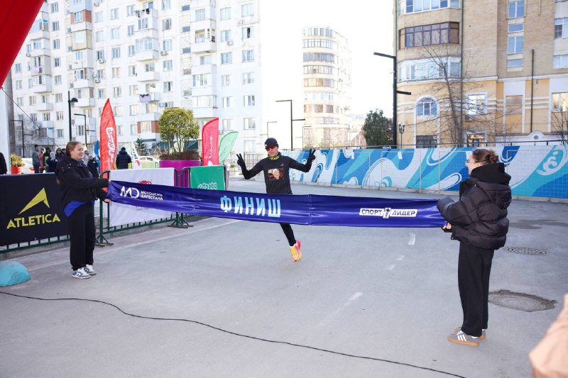 🏃 В Махачкале прошёл Зимний забег, посвящённый памяти фото