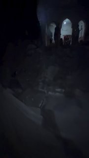 انهيار حائط يصيب عائلة في خيمة غرب غزة