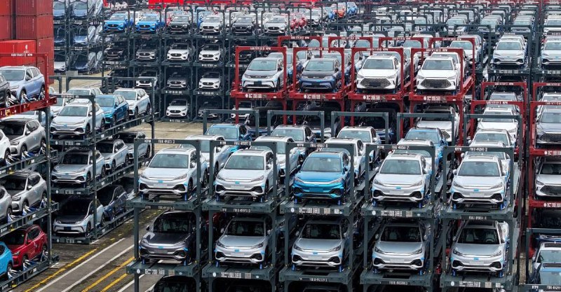 В октябре продажи электромобилей и плагин-гибридов BYD превысили 500 тысяч автомобилей