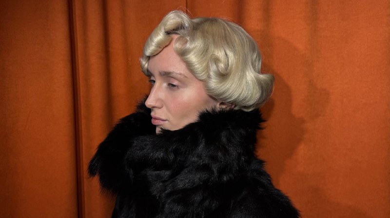 Спасибо всем, кто присоединился к эфиру 🌹Вы сделали его по-настоящему живым — интересные вопросы, классная энергия и общий вайб.Я показала своё видение и технику создания «современного ретро» на длине каре — и это лишь начало.Продолжим дальше. До встречи в следующих эфирах 🫵🏻❤️‍🔥Спасибо всем, кто присоединился к эфиру 🌹Вы сделали его по-настоящему живым — интересные вопросы, классная энергия и общий вайб.Я показала своё видение и технику создания «современного ретро» на длине каре — и это лишь начало.Продолжим дальше. До встречи в следующих эфирах 🫵🏻❤️‍🔥