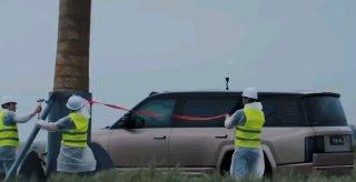 Экстремальная проверка нового Yangwang U8L от BYDНа удлинённый Yangwang U8L роня
