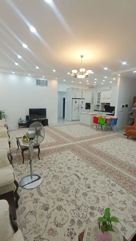 ✳سمساری ڪاشمریا✳: 🏠 🏠 سمساری بزرگ کاشمریها📌 رهن واحد 170 متری لوکس لوکیشن بلوار سیدمرتضی🔹 متراژ: ۱۷۰🔹 ساخت: ۱۴۰۴🔹 اتاق: ۳🔹 تصویرها برای ه