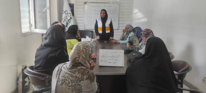 خشتِ١٧: ✅ توسط ستاد مدیریت بحران منطقه۱۷ انجام شد🔹ستاد مدیریت بحران و پدافند غیرعامل منطقه از اجرای طرح پویش شهر آماده با موضوع