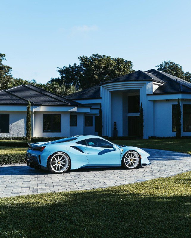 Ferrari 488 Pista 5