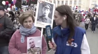 Ведущая телеканала «Кузбасс Первый» Марина Киселева, поздравившая с двойным праздником участницу «Бессмертного полка», у которой сын пропал на фронте, опубликовала пост с извинениями.«Конечно же, мои слова про двойной праздник были оговоркой. Понимаю, как 