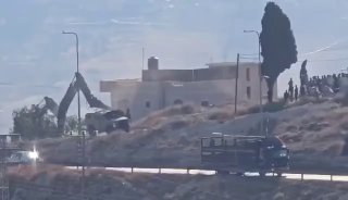 כוחות הביטחון החלו בהריסת בית בח'רבת אל-דיר, דרומית לבית לחם