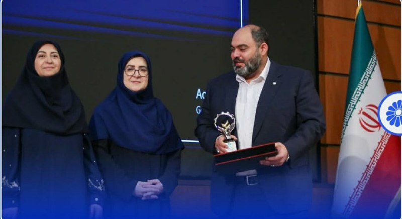 مدیرنیوز: 🔺 پتروشیمی جم؛ سبز ترین روایت از صنعت پتروشیمی 🔹به گزارش خبرنگار مدیرنیوز، پتروشیمی جم در میان ۲۸۷ واحد صنعتی ارزیابی شد
