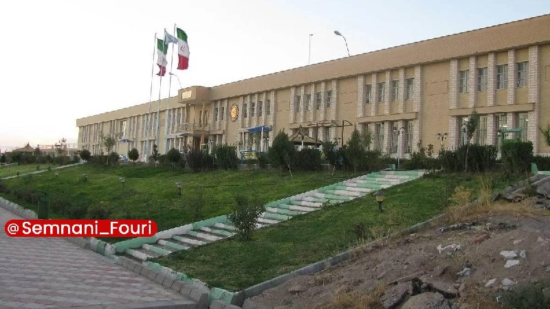 سمنان فوری: انحلال دانشگاه پیام نور منتفی شدوزیر علوم در آیین افتتاح ساختمان اداری دانشگاه پیام نور استان سمنان:🔹من و رئیسجمهور از