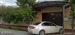 Hovli sotiladi 5 sotix