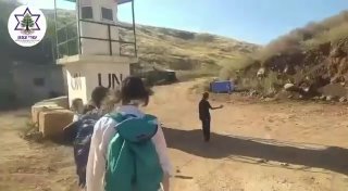 מתנחלים חודרים כדי להגן על כוחות הכיבוש בדרום לבנון, על רקע קריאות להקמת פרויקט התיישבות בתוך לבנון.