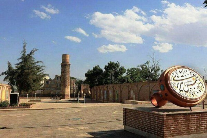 آذرباخیش: پروژه شمس باید سهشیفته تکمیل شود🔹فرماندار ویژه خوی با تعیین مهرماه بهعنوان موعد تکمیل مجتمع فرهنگی و هنری شمس تبریزی،