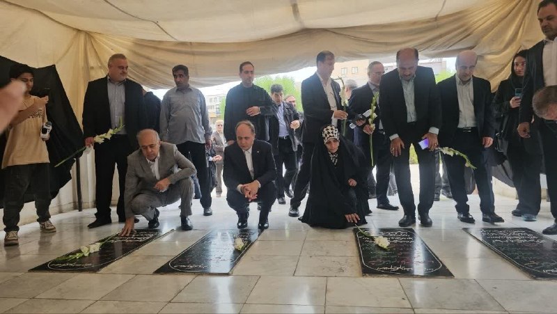 🇮🇷پایگاه اطلاعرسانی دولت ـ پاد: 🔺افتتاح ۱۹۲۵ پروژه کشاورزی در هفته دولت ظرفیت سرمایهگذاری کشور را ارتقا میدهد غلامرضا نوری، وزیر جهاد کشاورزی، در مراس